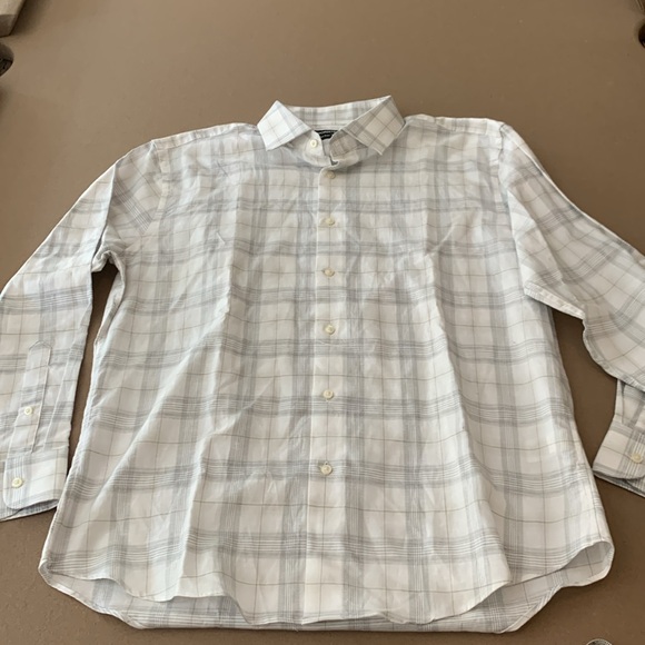🆕 Nordstrom Non-Iron Trim Fit Men's
Button Down Shirt- 16 1/2 32-33 - Picture 3 of 9